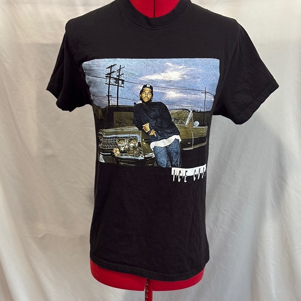 Black Graphic Print Short Sleeve Tee